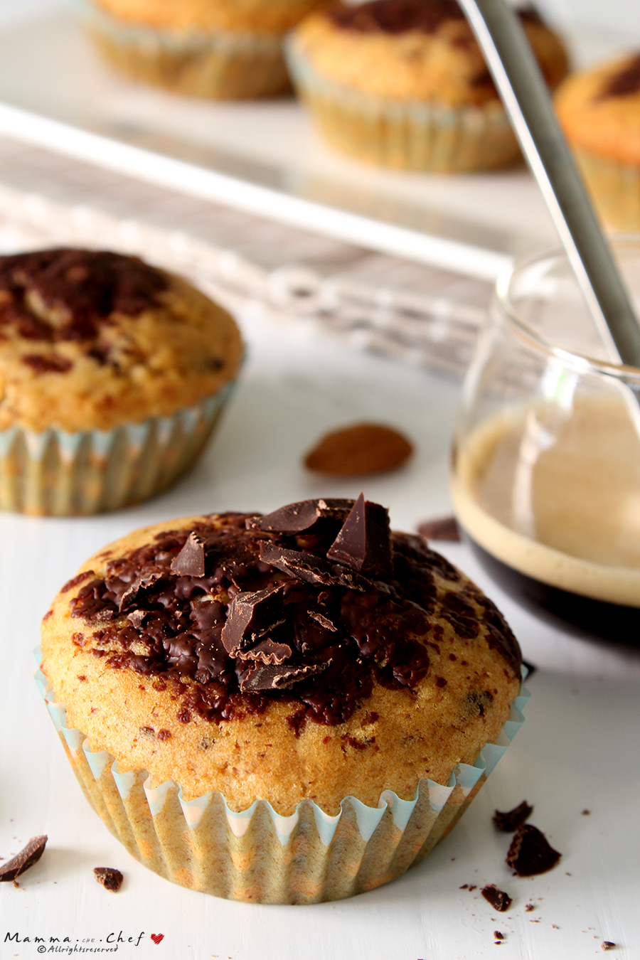 Muffin con mandorle e cioccolato